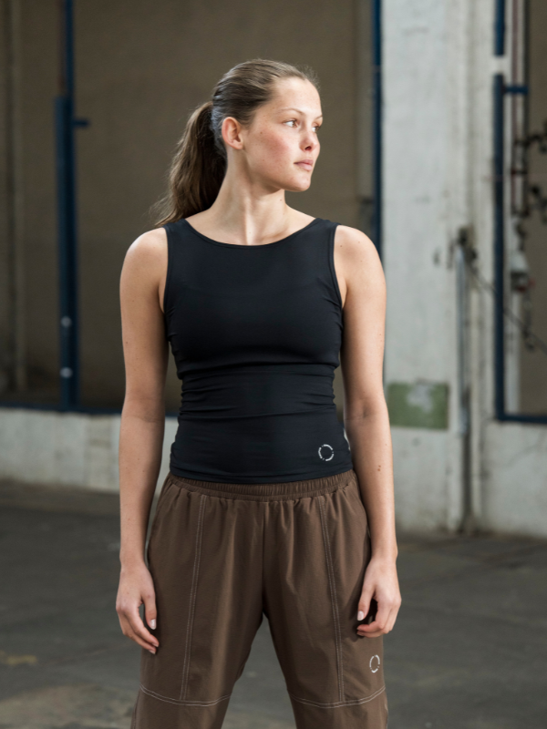 Active top 03 Black
