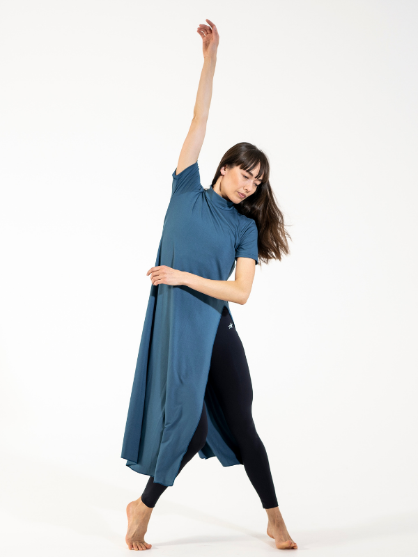 DRESS | Women | Team | 402560A100