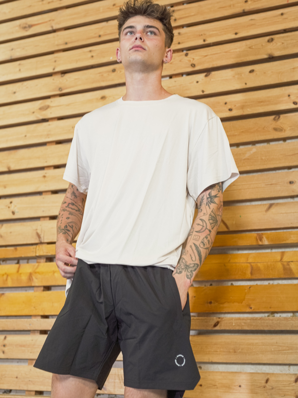 Tech 01 shorts | Unisex Black