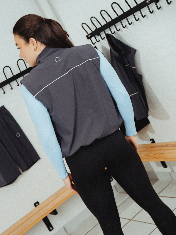 Tech pipe vest | Unisex Mørk grå
