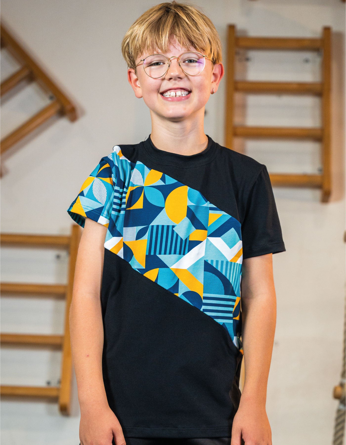Loose T-shirt | NS-178 Black / Geometric